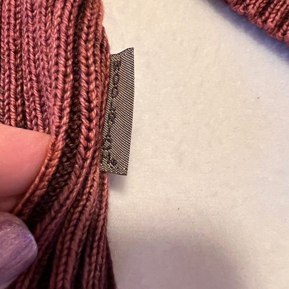 Woolrich women's weathered cabernet ribbed knit button-up cardigan - Picture 3 of 8